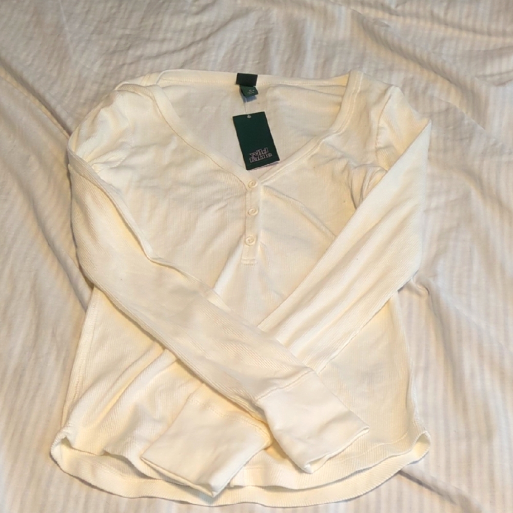 Wild Fable Cream Long Sleeve Top